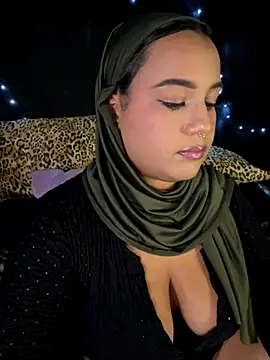 Maryam yamal online show from November 8, 2025, 10:02 pm