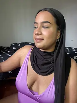 Snapshot of Maryam_yamal chatting on January 26, 2025, 5:34 pm Maryam yamal online show from January 26, 2025, 5:34 pm