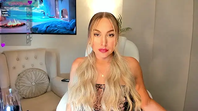 Snapshot of Lizz_Tayler chatting on January 26, 2025, 12:37 am Lizz Tayler online show from January 26, 2025, 12:37 am