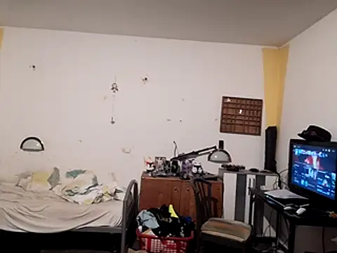 fickmuschi006 online show from December 16, 2025, 11:31 pm