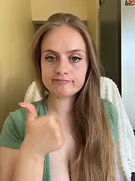 SophiaSweet  online show from June 5, 2026, 6:52 am