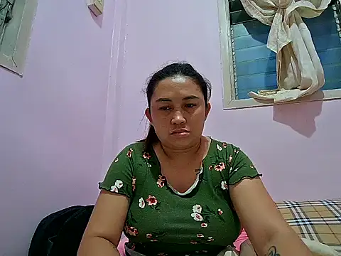 Snapshot of LalaiAsian chatting on September 17, 2025, 9:44 am LalaiAsian online show from September 17, 2025, 9:44 am