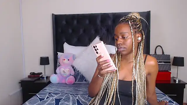 Snapshot of Sexynaughty_Gal chatting on January 29, 2025, 8:14 pm Sexynaughty Gal online show from January 29, 2025, 8:14 pm