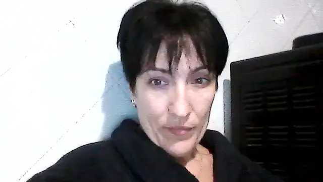 Snapshot of SunnyAmorre chatting on September 26, 2025, 8:38 pm SunnyAmorre online show from September 26, 2025, 8:38 pm