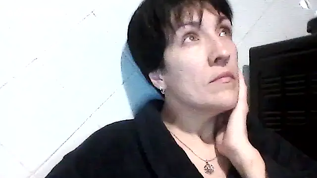 Snapshot of SunnyAmorre chatting on September 24, 2025, 8:37 pm SunnyAmorre online show from September 24, 2025, 8:37 pm