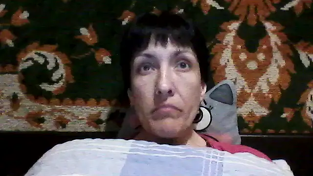 SunnyAmorre online show from April 9, 2026, 9:10 pm