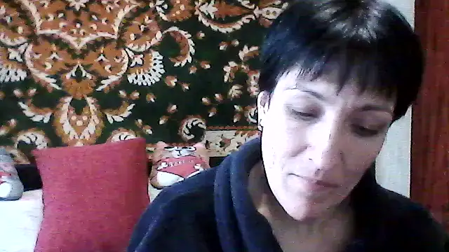 SunnyAmorre online show from April 10, 2026, 10:44 am