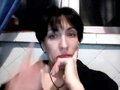 Snapshot of SunnyAmorre chatting on March 10, 2025, 10:02 pm SunnyAmorre online show from March 10, 2025, 10:02 pm