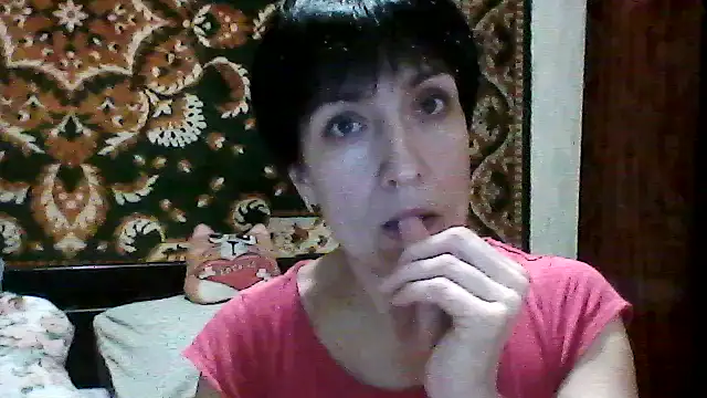 SunnyAmorre online show from December 1, 2025, 9:37 pm