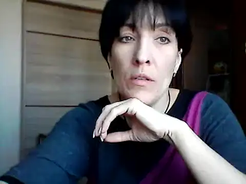 Snapshot of SunnyAmorre chatting on March 18, 2025, 8:39 am SunnyAmorre online show from March 18, 2025, 8:39 am