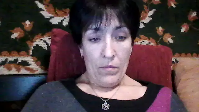 Snapshot of SunnyAmorre chatting on October 2, 2025, 8:40 am SunnyAmorre online show from October 2, 2025, 8:40 am