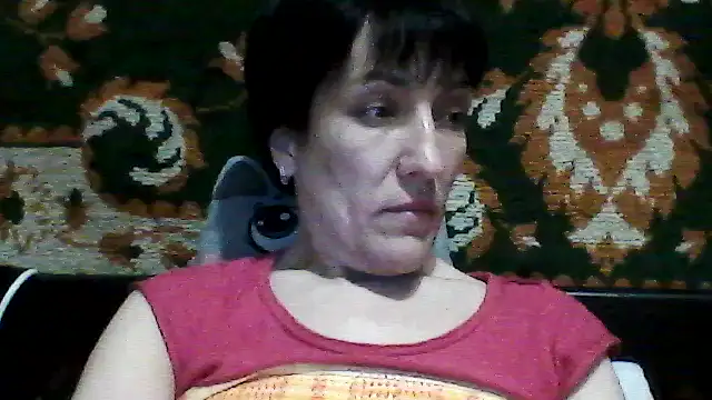 SunnyAmorre online show from April 5, 2026, 7:53 pm