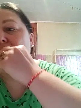 Snapshot of Rini333 chatting on May 21, 2026, 10:12 am Rini333 online show from May 21, 2026, 10:12 am