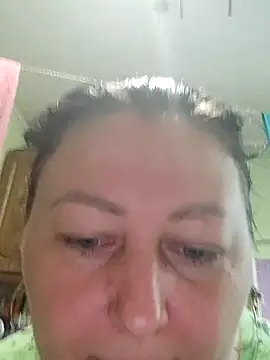 Snapshot of Rini333 chatting on September 29, 2025, 11:38 am Rini333 online show from September 29, 2025, 11:38 am