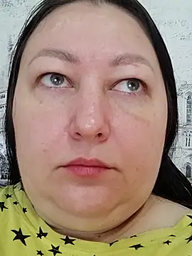 Snapshot of Rini333 chatting on October 20, 2025, 9:54 am Rini333 online show from October 20, 2025, 9:54 am