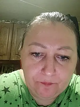 Snapshot of Rini333 chatting on October 29, 2025, 2:27 pm Rini333 online show from October 29, 2025, 2:27 pm