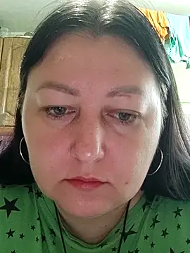 Snapshot of Rini333 chatting on September 27, 2025, 8:31 am Rini333 online show from September 27, 2025, 8:31 am