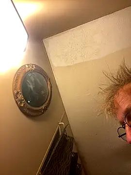 jck1m0t online show from October 24, 2025, 2:43 am