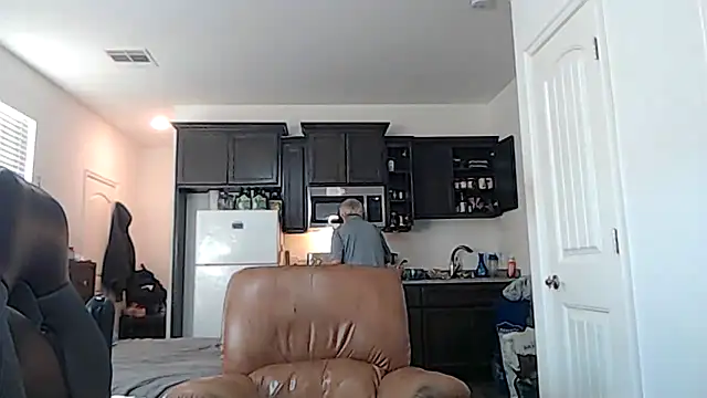 rockpoint69 online show from November 11, 2025, 10:37 pm