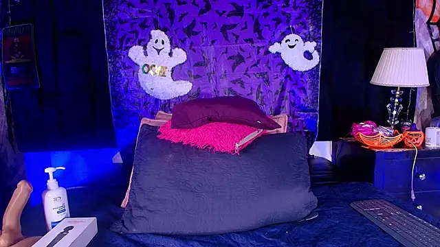 Snapshot of shelsyloreds chatting on October 23, 2025, 12:04 pm shelsyloreds online show from October 23, 2025, 12:04 pm