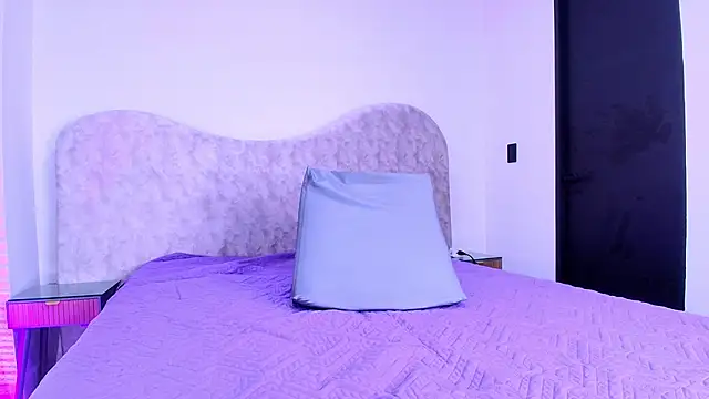 Snapshot of shelsyloreds chatting on November 20, 2025, 11:55 am shelsyloreds online show from November 20, 2025, 11:55 am