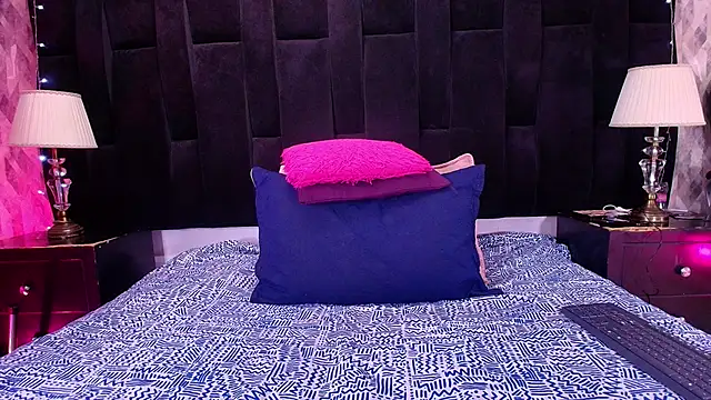 Snapshot of shelsyloreds chatting on November 7, 2025, 11:59 am shelsyloreds online show from November 7, 2025, 11:59 am