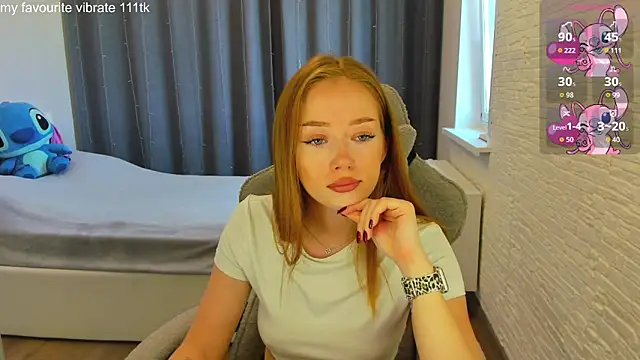 Snapshot of Hot_Mia_ chatting on May 20, 2026, 9:17 am Hot Mia online show from May 20, 2026, 9:17 am