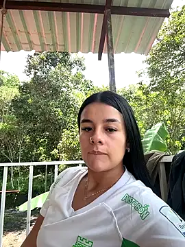 Snapshot of _dinna chatting on November 23, 2025, 4:39 pm dinna online show from November 23, 2025, 4:39 pm