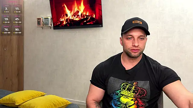 michaelbradleu online show from April 25, 2026, 8:28 pm