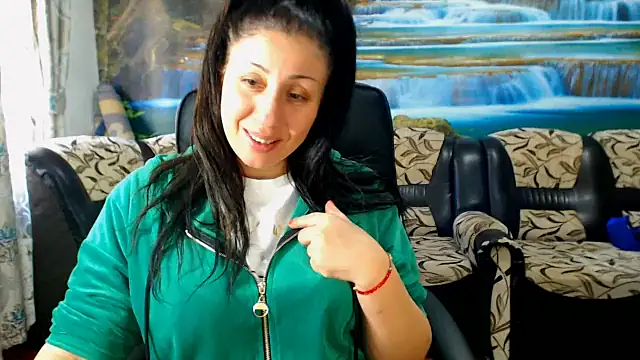 MoistMady online show from March 7, 2025, 10:46 am