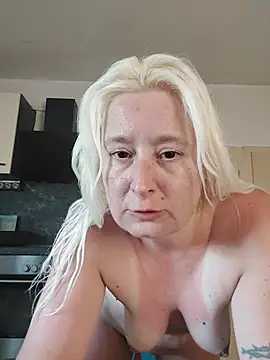 Snapshot of GeileEstelle chatting on June 25, 2026, 5:29 pm GeileEstelle online show from June 25, 2026, 5:29 pm