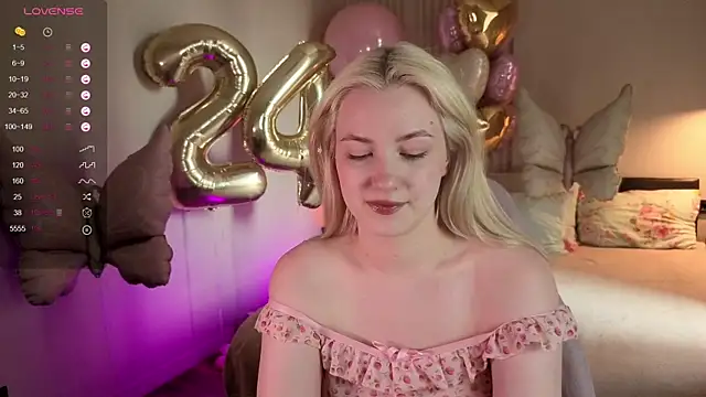 Snapshot of elinanortas chatting on June 16, 2026, 6:24 am elinanortas online show from June 16, 2026, 6:24 am