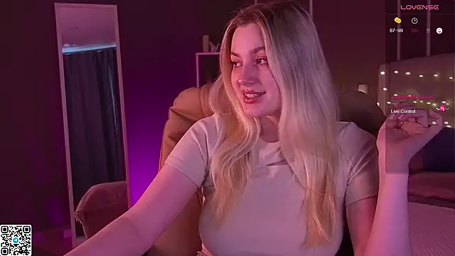 Snapshot of elinanortas chatting on March 21, 2025, 7:22 am elinanortas online show from March 21, 2025, 7:22 am
