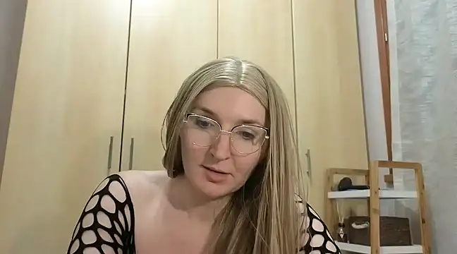 vanda26hot online show from February 27, 2025, 8:31 pm