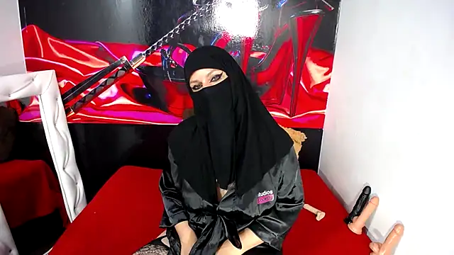 Snapshot of evelyn__salah chatting on January 30, 2025, 7:29 am evelyn salah online show from January 30, 2025, 7:29 am
