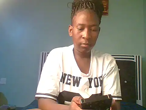 blackcuteebony online show from December 15, 2025, 9:59 am