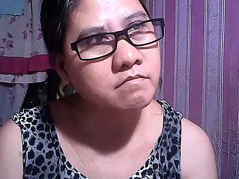 sweetsosie18 online show from October 27, 2025, 5:30 am