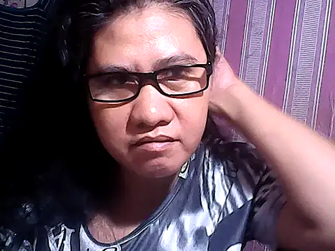 sweetsosie18 online show from October 9, 2025, 12:44 am