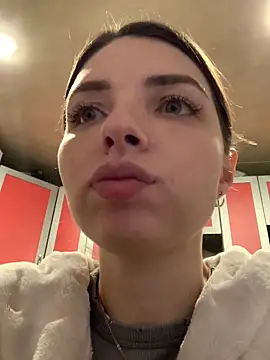 SeducingYoghourt online show from February 25, 2026, 4:51 pm