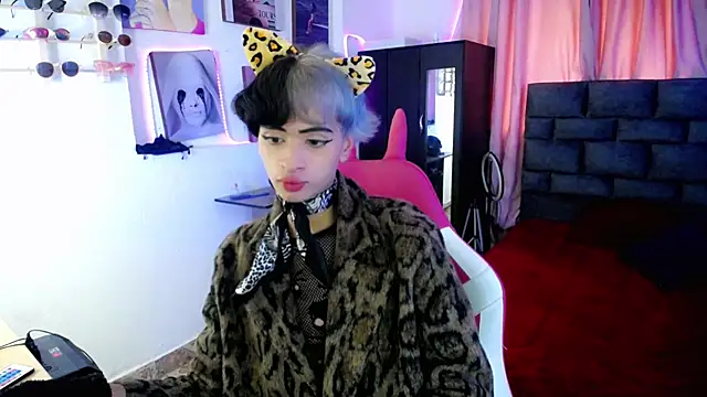 Snapshot of Sweet_Jack1 chatting on March 19, 2025, 6:23 pm Sweet Jack1 online show from March 19, 2025, 6:23 pm