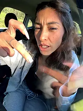 amanilouve online show from January 8, 2026, 10:32 am