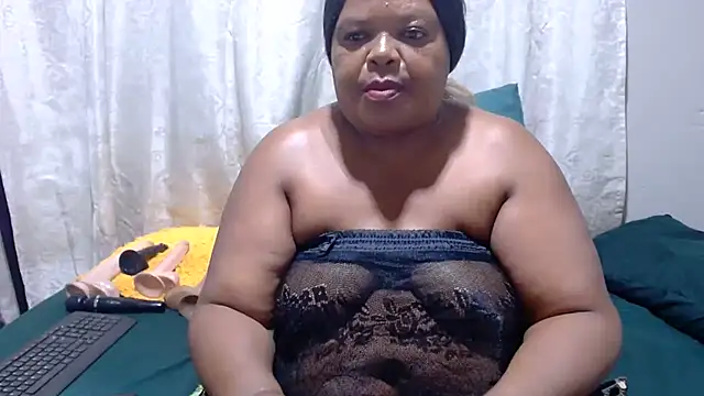 MatureBootyBabe4Uxx online show from March 7, 2026, 1:23 am