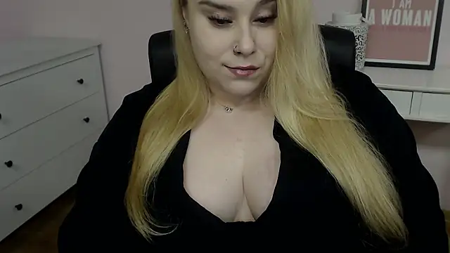 XgloryHAILEY online show from February 9, 2026, 9:57 pm