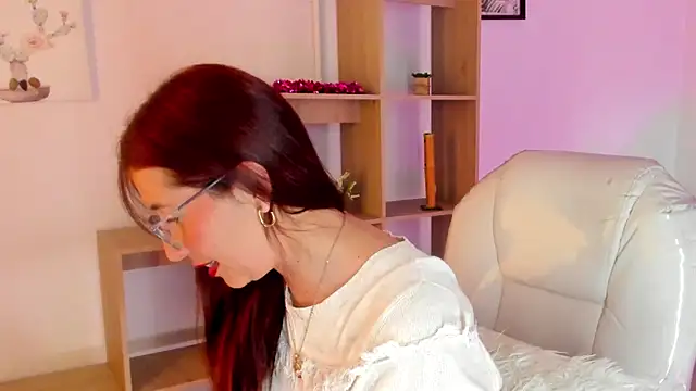 Antonnella 3 online show from November 1, 2025, 1:05 pm