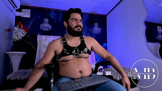 Snapshot of MichaelBear_ chatting on February 8, 2026, 12:03 pm MichaelBear online show from February 8, 2026, 12:03 pm