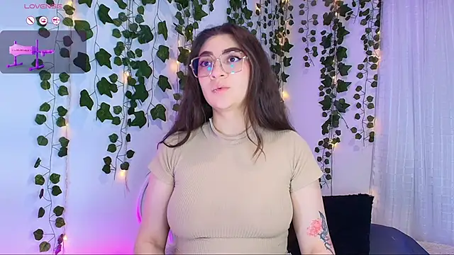 Snapshot of Samii_Evans chatting on October 11, 2025, 6:14 am Samii Evans online show from October 11, 2025, 6:14 am