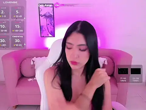 tatiana prada online show from October 2, 2025, 5:44 am