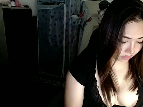 Snapshot of urqueendominant chatting on October 16, 2025, 3:37 am urqueendominant online show from October 16, 2025, 3:37 am