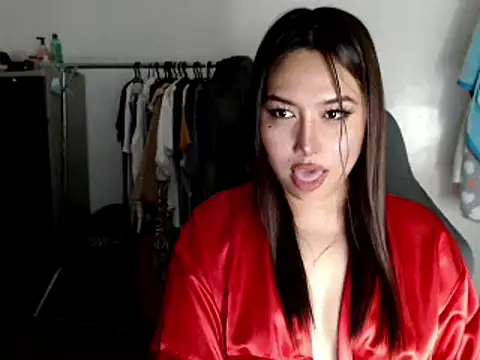Snapshot of urqueendominant chatting on March 4, 2025, 6:37 am urqueendominant online show from March 4, 2025, 6:37 am