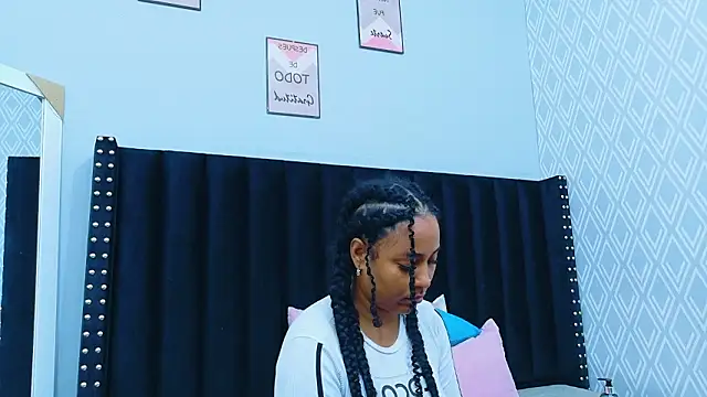 colombiamommy online show from March 14, 2026, 12:22 pm